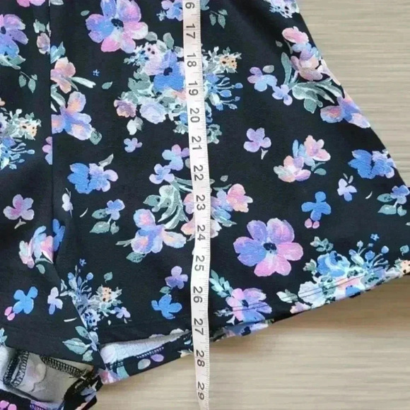 Derek heart black and floral sleeveless romper size large juniors - Picture 6 of 11